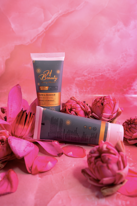 H Beauty Glow & Radiance Face Wash - Instant Refreshing Skin Whitening (100gm)